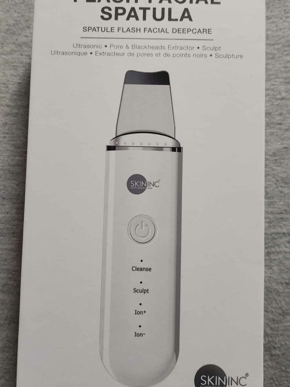 Skininc White Ultrasonic Facial Spatula - White Skin Care Tool